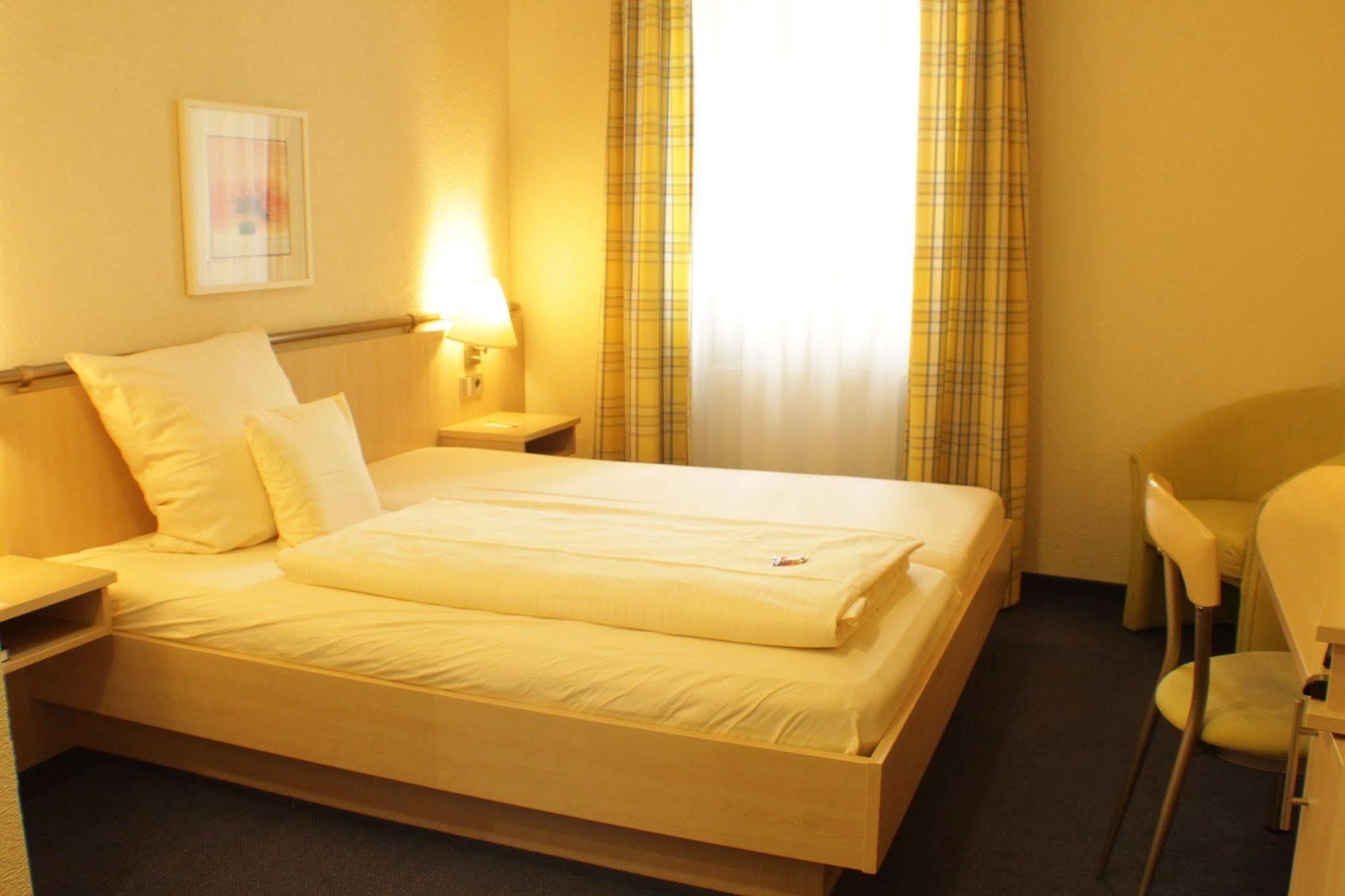 Living & Serviced Apartments By Blauer Wolf Gunzenhausen Luaran gambar